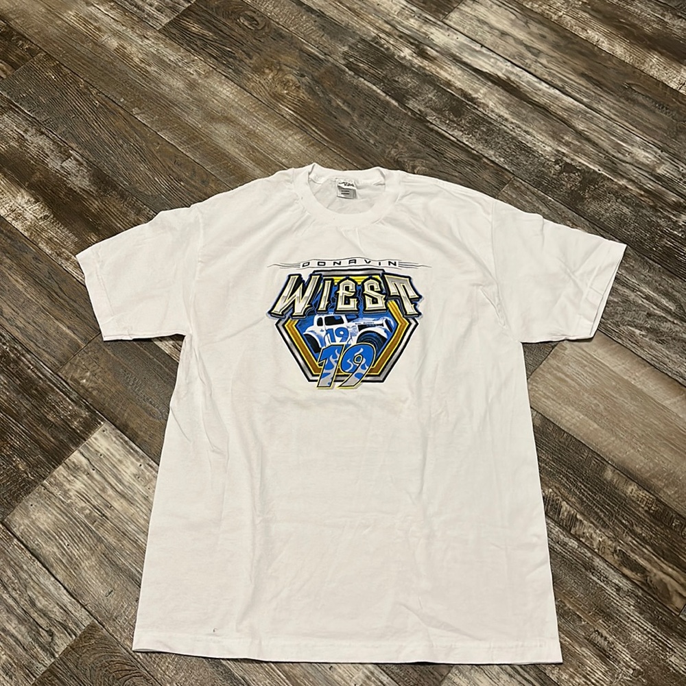 donavin wiest car tee